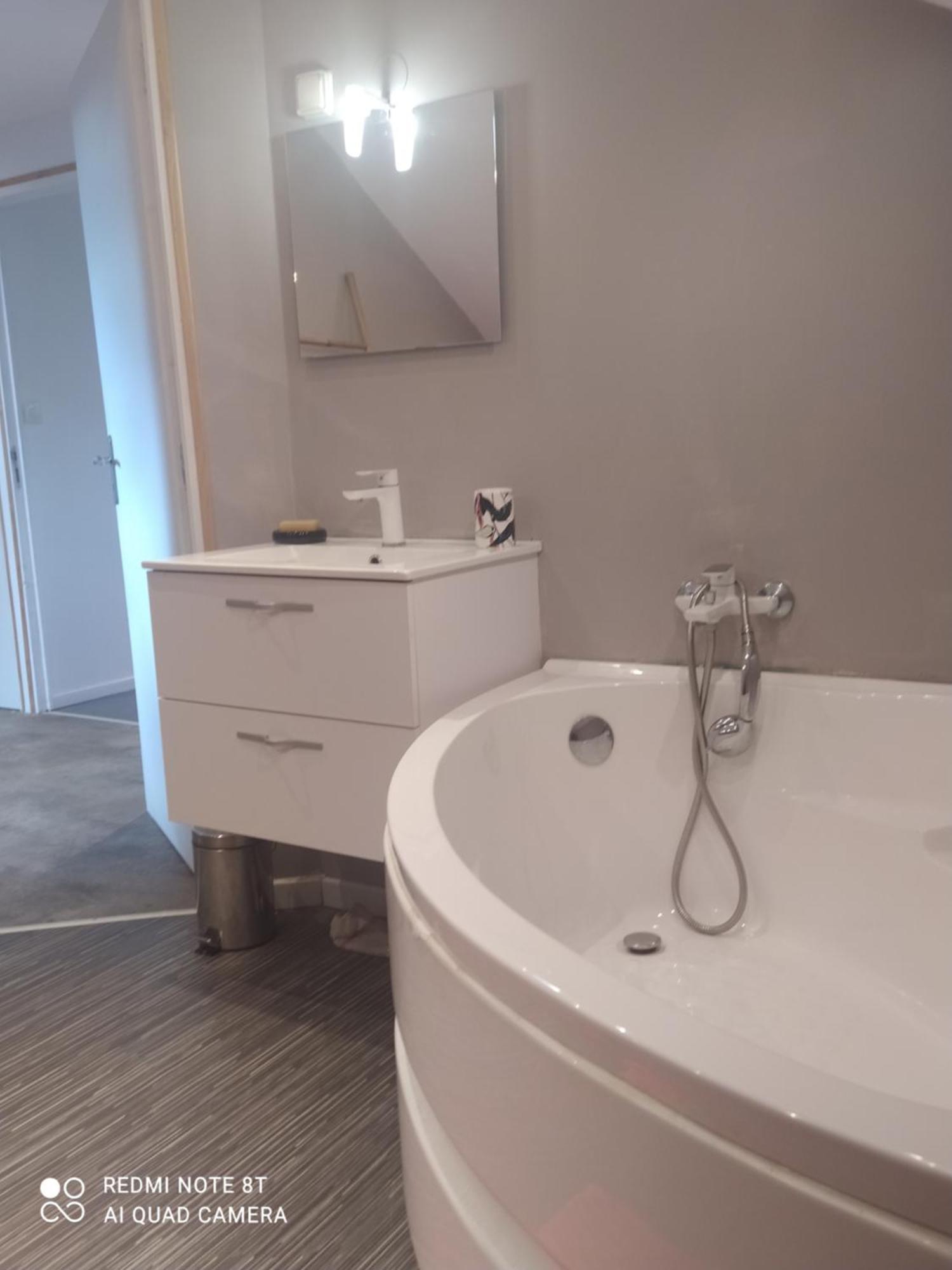 Petit Appartement Dans Une Maison Individuelle Le Tampon Exteriér fotografie